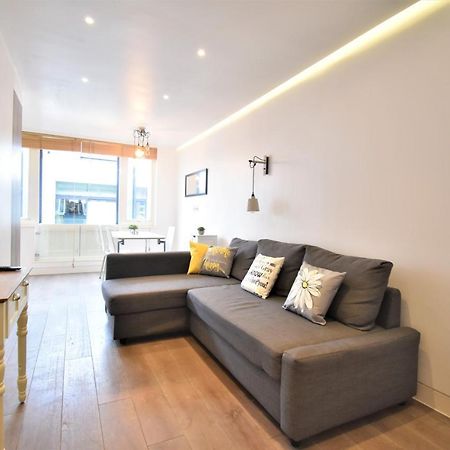 Stunning Apartment, Shirland Mews London Bagian luar foto